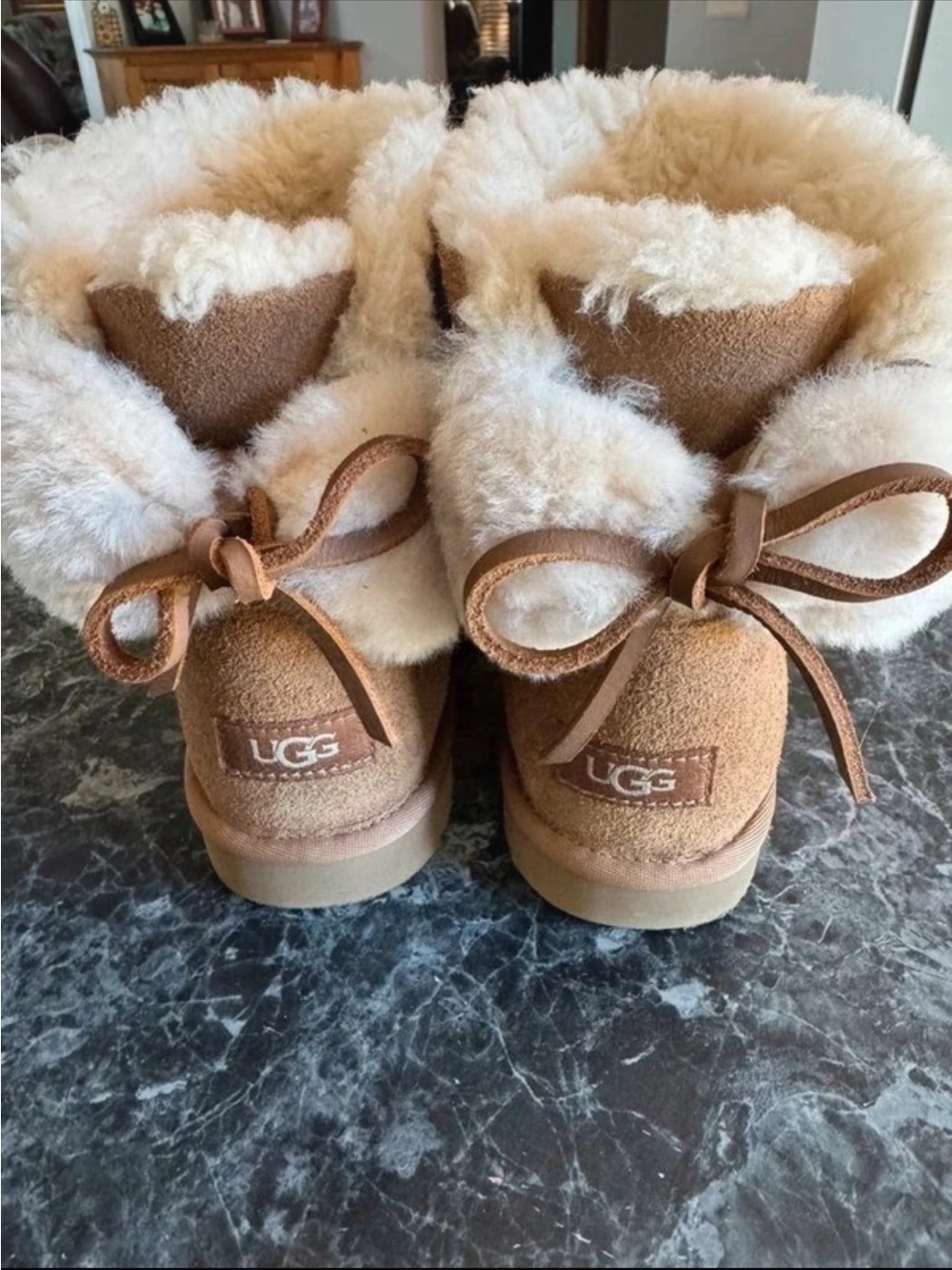Women’s sz 8 Ugg boots